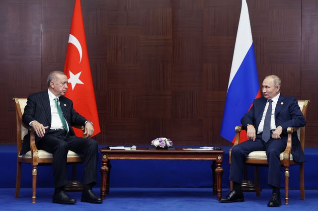Владимир Путин и Реджеп Эрдоган на встрече в Астане.