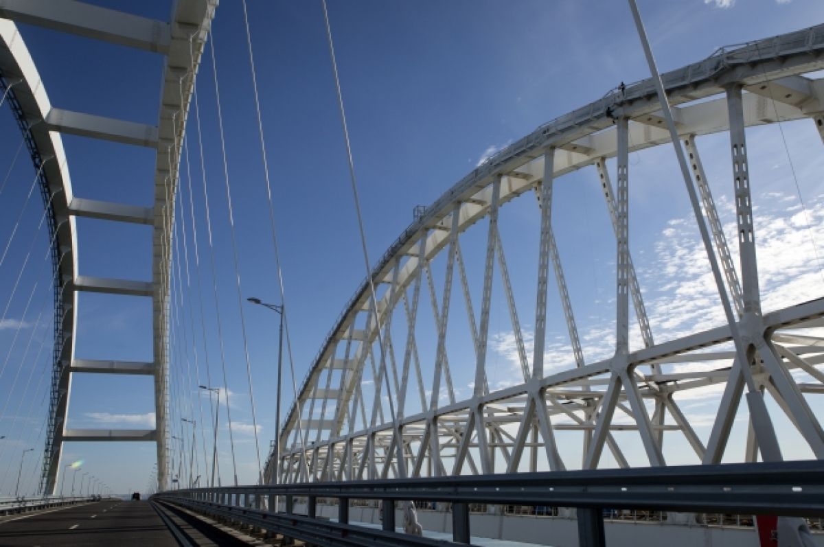 Правительство поручило завершить ремонт Крымского моста до 1 июля 2023 года