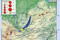 Жёлтый круг - эпицентр землетрясения на Байкале 14 октября 2022 года.