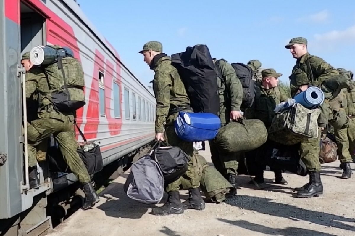 Под Волгоградом проводили очередную команду мобилизованных | АиФ Волгоград