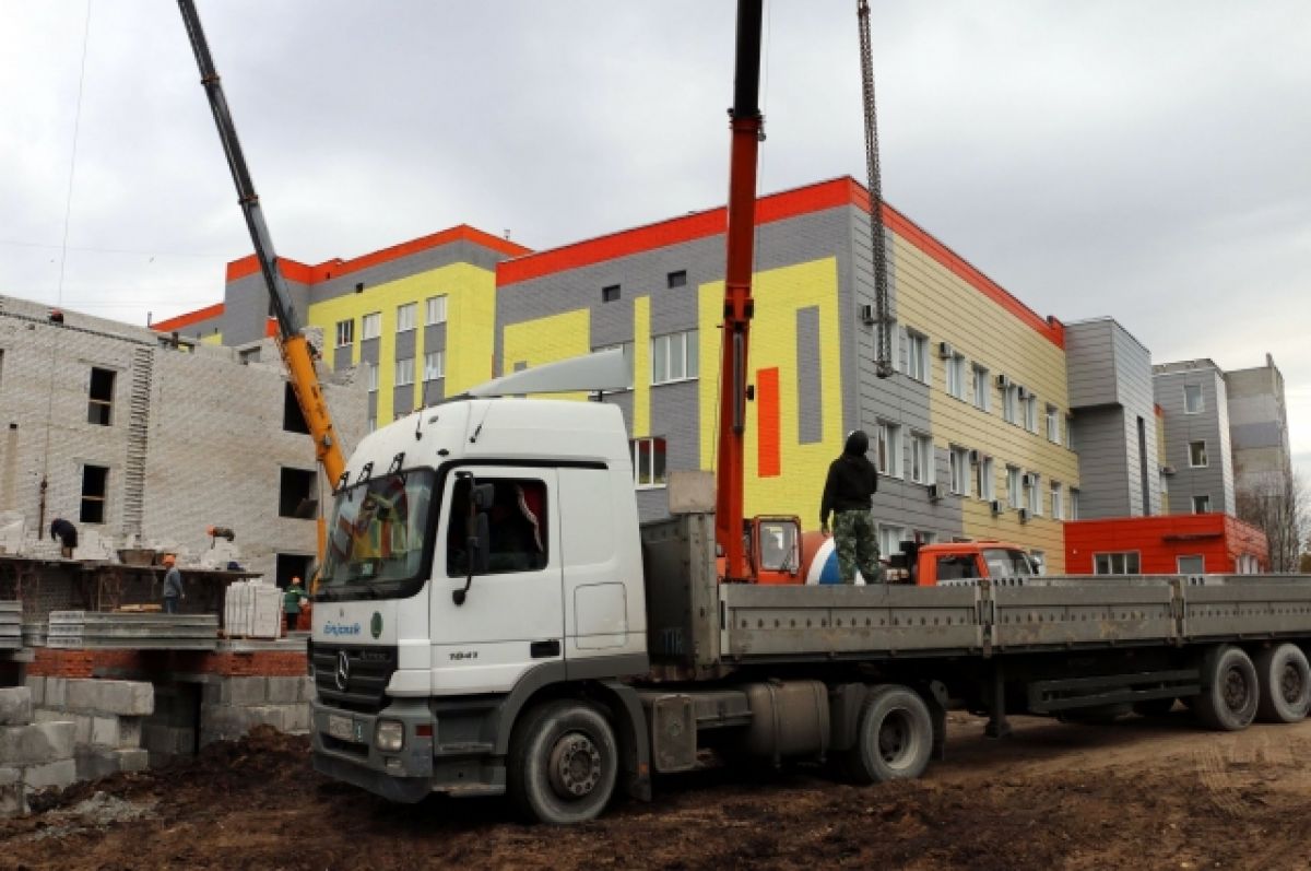 В Брянске строят хирургический корпус за 2,5 млрд рублей
