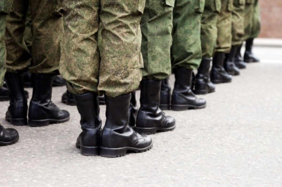 В Совфеде предложили вернуться к практике двухлетней службы в армии