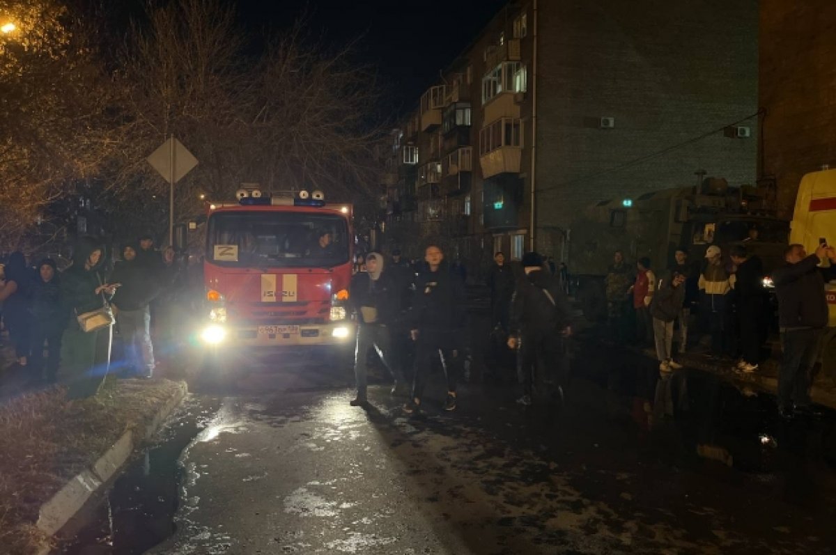 Пожар после крушения самолета в Иркутске ликвидирован