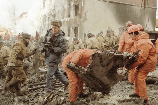 В 1997 году самолет Ан-124 упал на жилые дома в Ленинском районе Иркутска. 