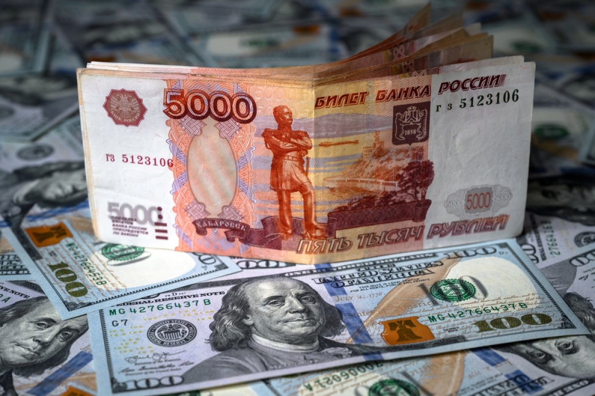 Доллары в рубли или юани. Сбер запустил вклад «Новые возможности»