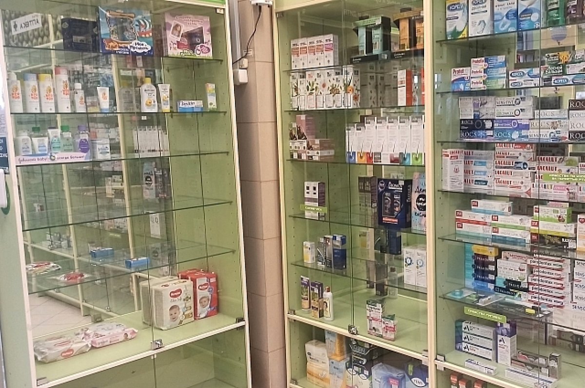 Собянин продлил проект по выдаче в коммерческих аптеках льготных лекарств