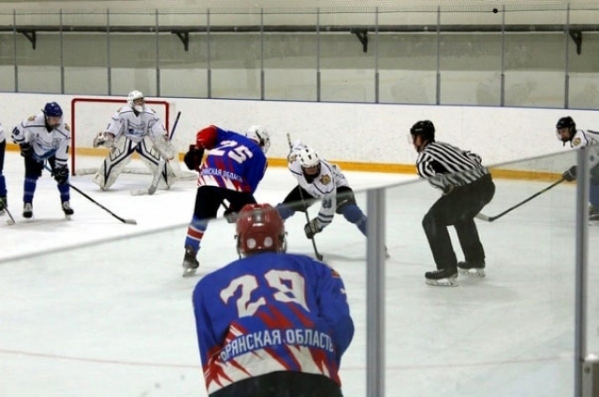 Команды хоккейного клуба «Брянск» одержали две победы