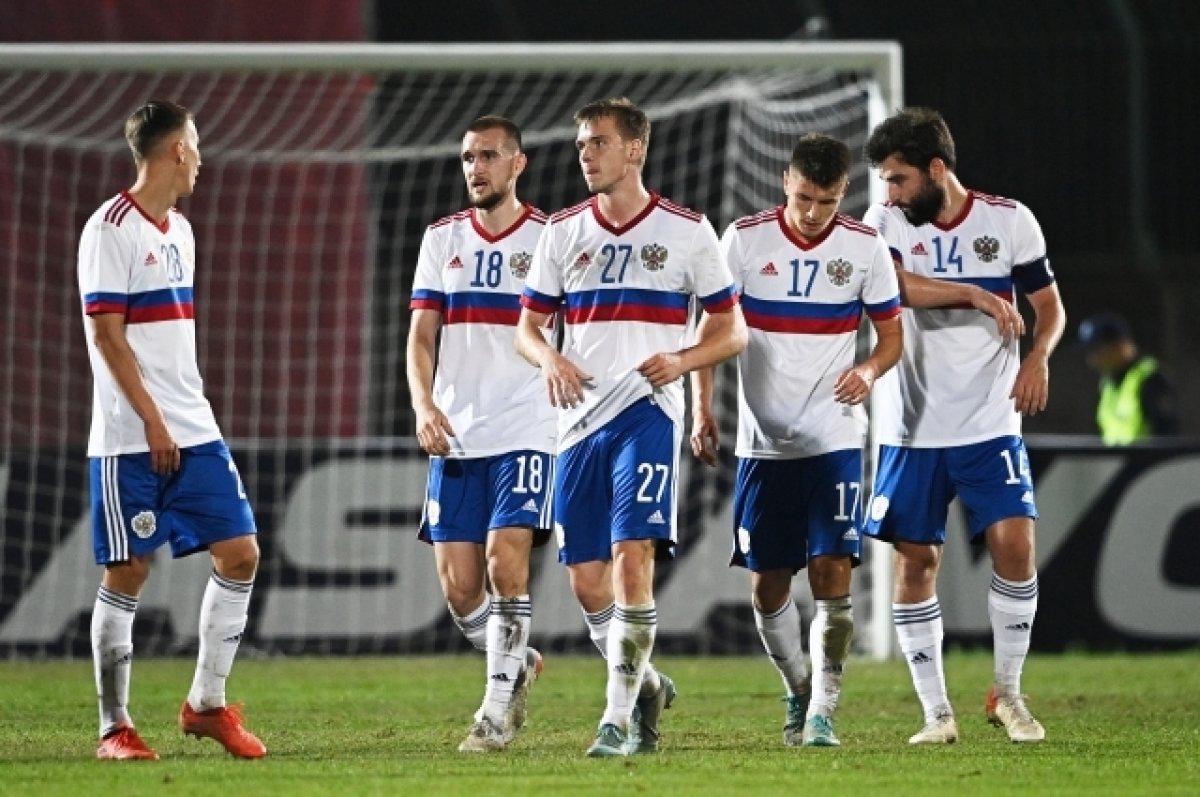 Сборная РФ по футболу сыграет с Узбекистаном и Таджикистаном в ноябре