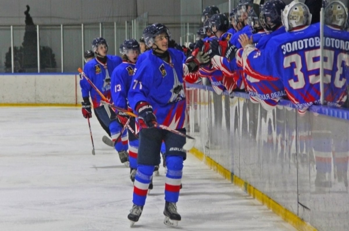 Брянские хоккеисты одержали вторую победу в Мурманске