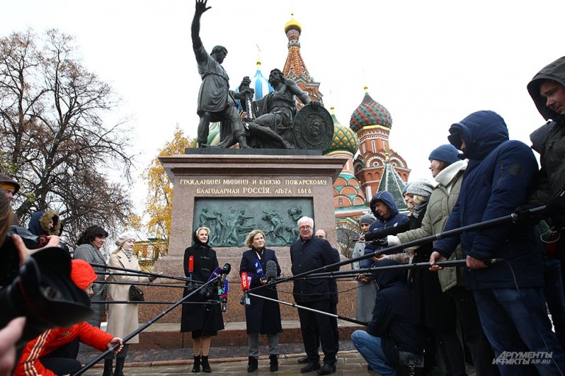 Заместитель председателя правительства РФ Татьяна Голикова, министр культуры РФ Ольга Любимова и директор Государственного исторического музея Алексей Левыкин.