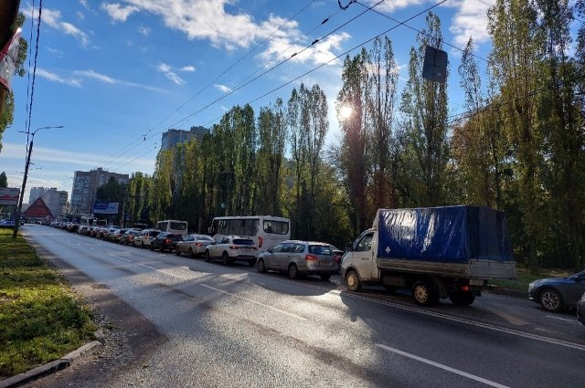 Специалисты завершили ремонт моста.