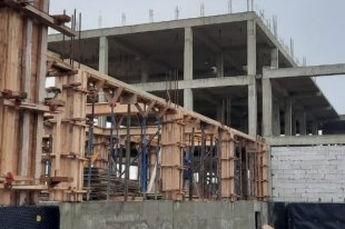 Школу в Заларях строят с опережением графика.