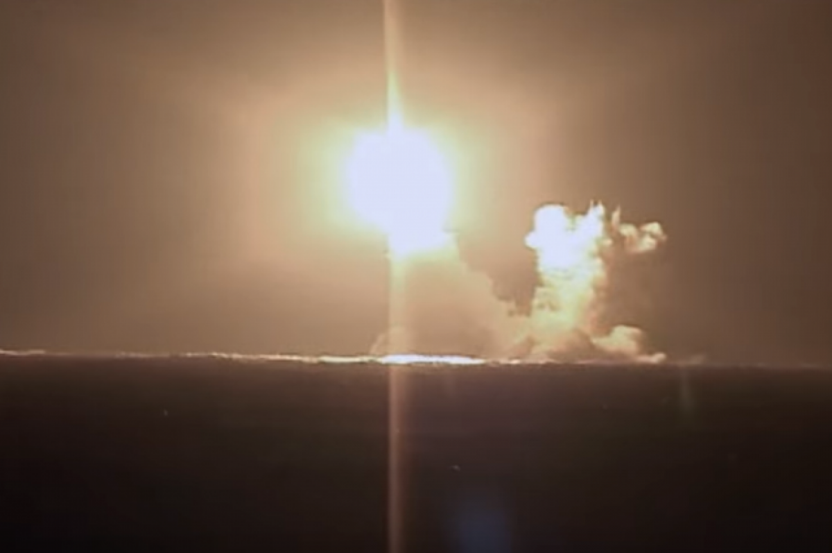 Российская подлодка выполнила стрельбу баллистической ракетой Булава