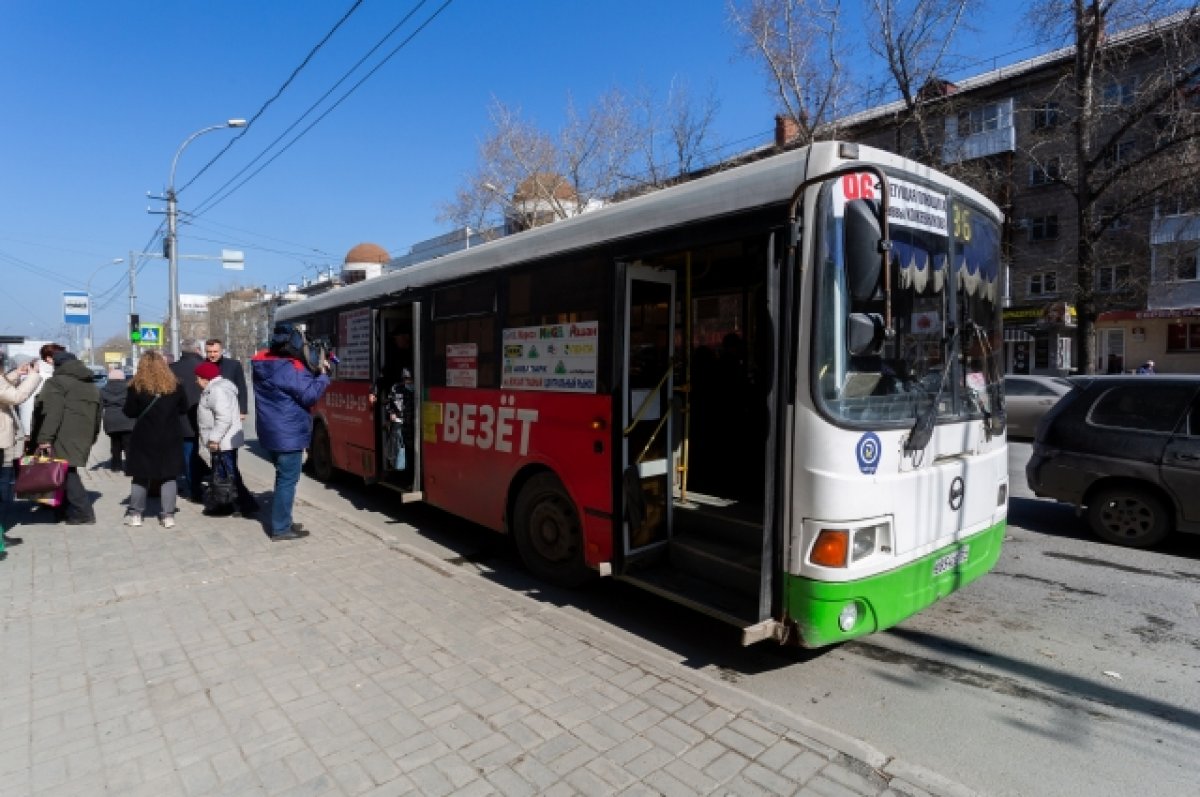 В Новосибирске мужчина умер на автобусной остановке | АиФ Новосибирск