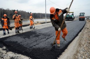 На участках автомобильных дорог, прилегающих к месту размещения пунктов, заменили дорожное покрытие