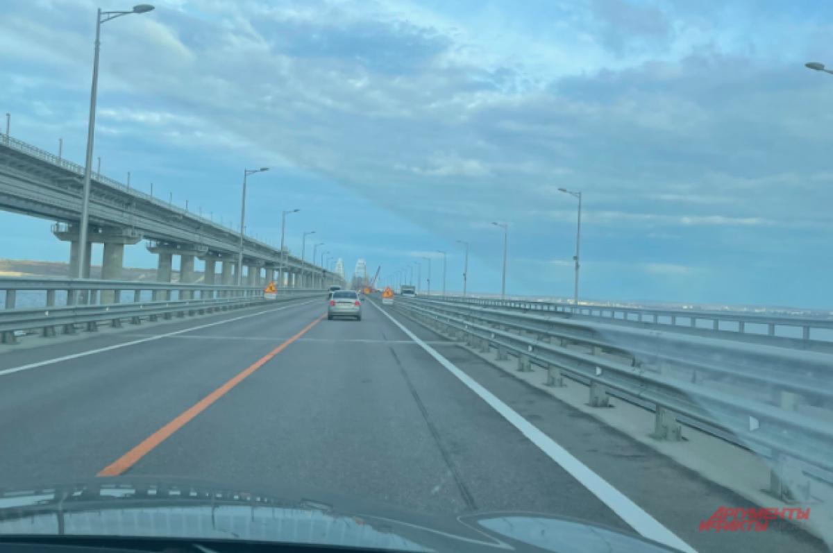 Движение на Крымском мосту остановят 8 ноября из-за ремонтных работ