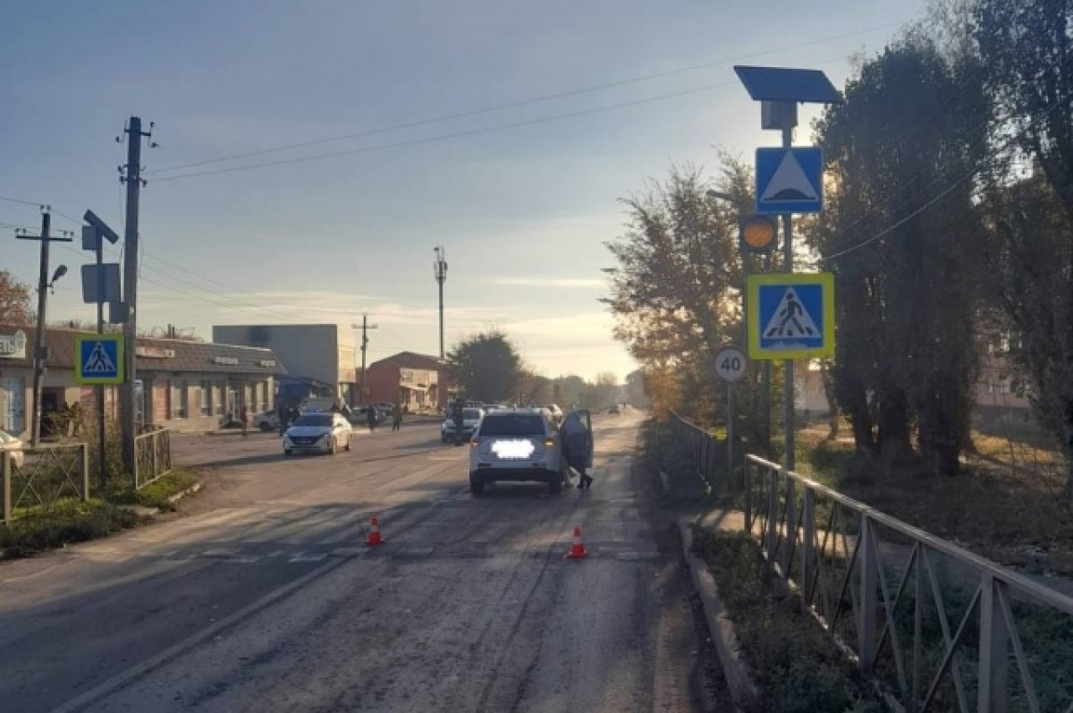 Ослеплённая солнцем автоледи сбила пешехода в Ростовской области