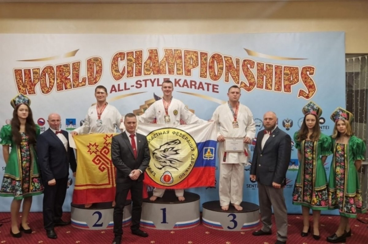 30 медалей привезли с чемпионата мира брянские каратисты