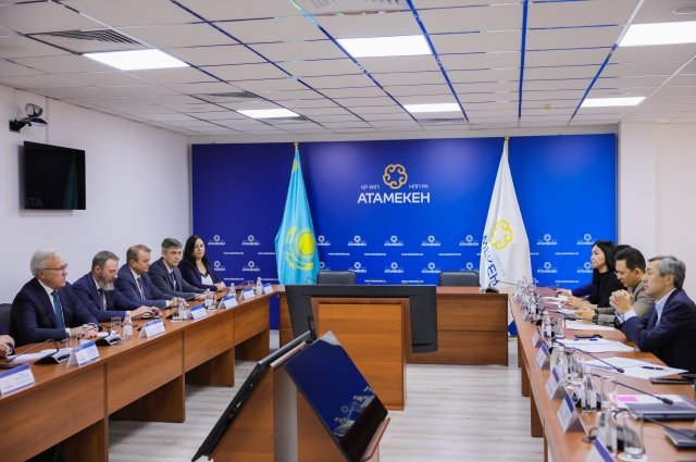 Губернатор края Александр Усс обсудил с властями Казахстана перспективы нового сотрудничества между Красноярским краем и республикой.