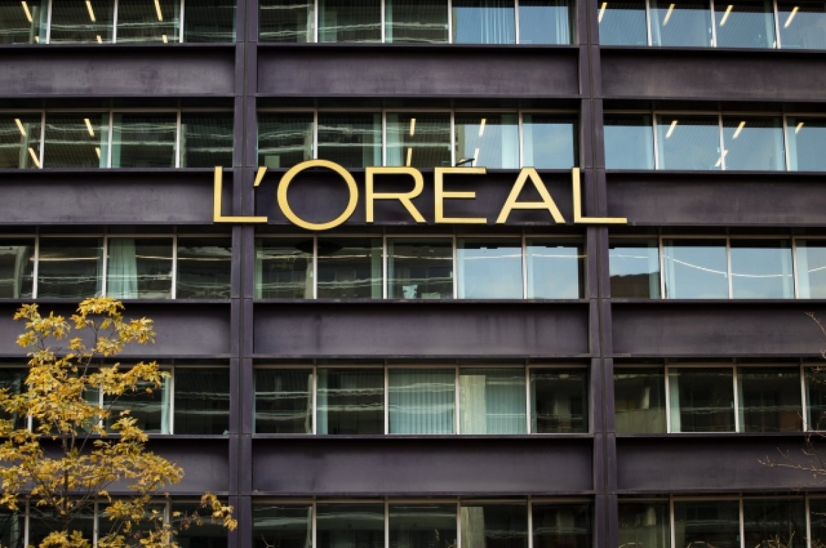 L’Oreal опровергла готовность возобновить поставки своих брендов в РФ
