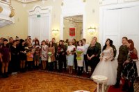 Более 20 мобилизованных оренбуржцев сочетались узами брака со своими избранницами в областном центре. 