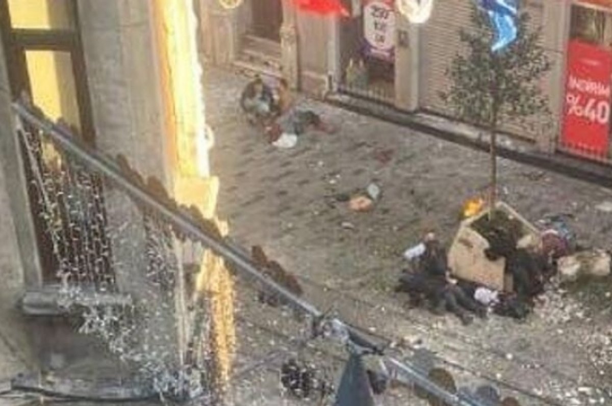 Власти запретили вести трансляцию с места взрыва в Стамбуле