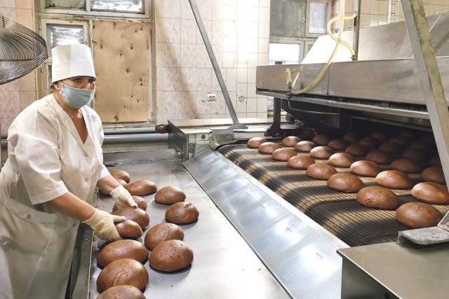 «В целях эффективного функционирования продовольственного рынка» производителям рекомендуют продавать хлеб… через посредника.