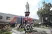 Скульптура «Ленин на колесах» у Ленинградского вокзала