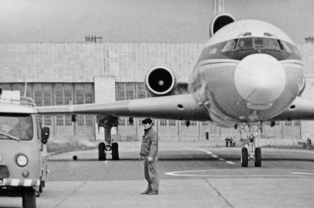На борту Ту-154 в 1991 году в заложниках оказалось 178 человек.