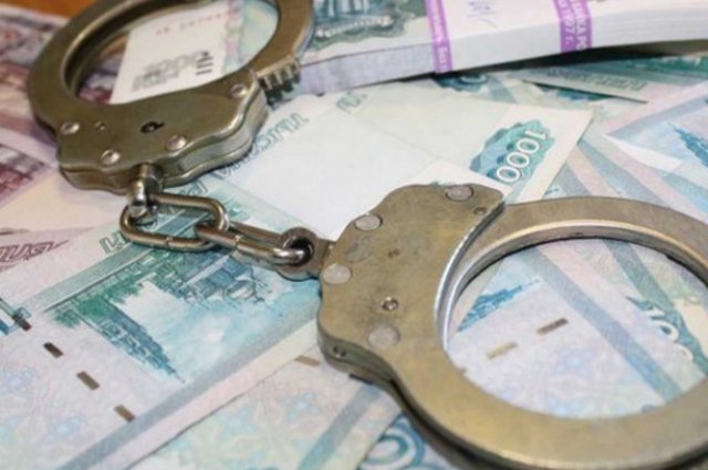 подсудимый с 2018 по 2020 год передал частями взятку в общей сумме 900 тыс. рублей заместителю руководителя МТУ Росимущества.