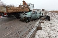 В УМВД показали кадры жесткого солкновения грузовика с «ВАЗом» в Октябрьском районе.