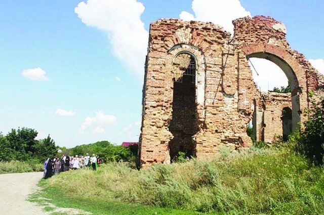 В августе 2022 года на руинах храма в Воскресеновке был проведён молебен.