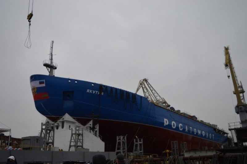 В Санкт-Петербурге на воду спустили атомный ледокол «Якутия».