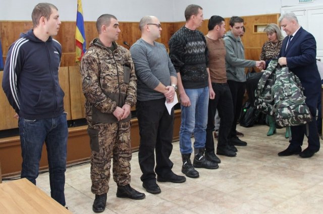 В Илеке проводили добровольцев