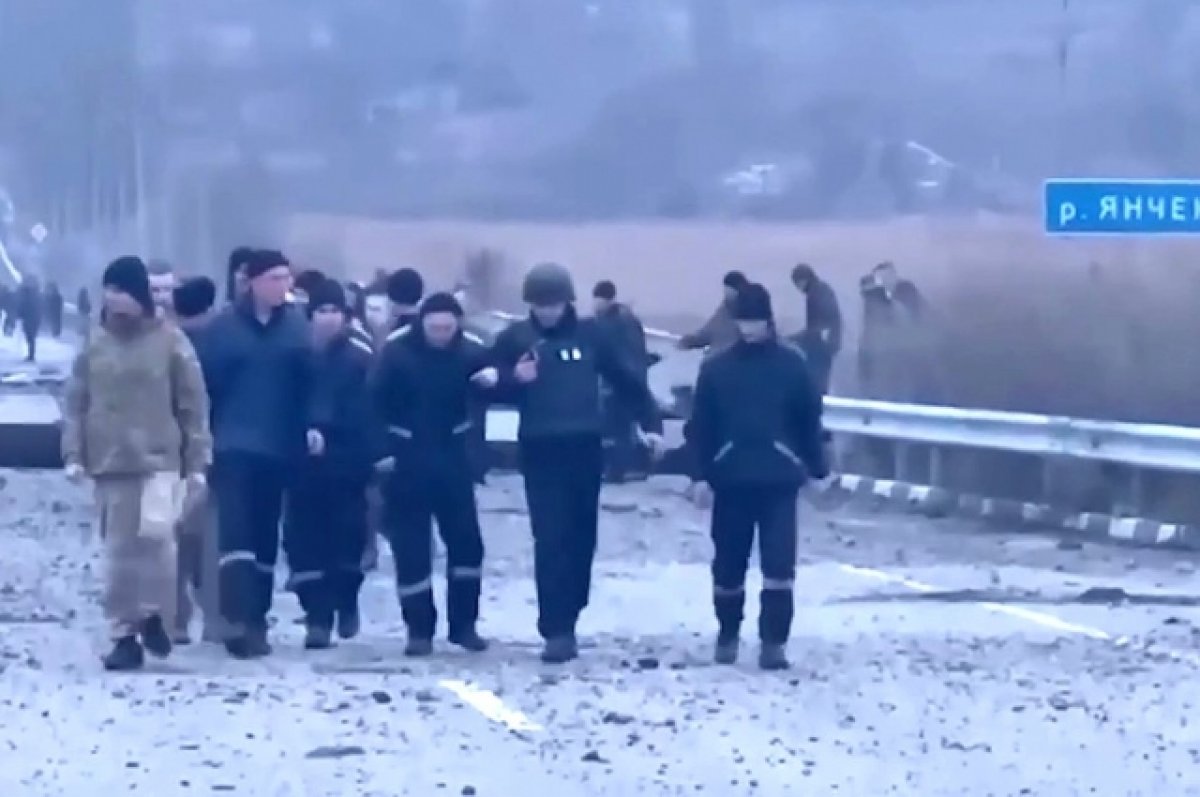 Появилось первое видео с обменом российских военнопленных
