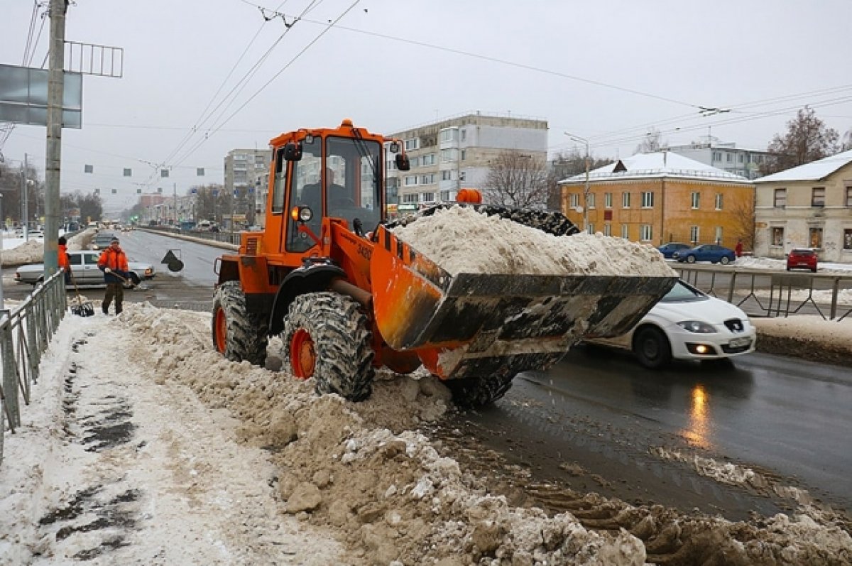 780 тонн снега вывезли в Брянске за сутки