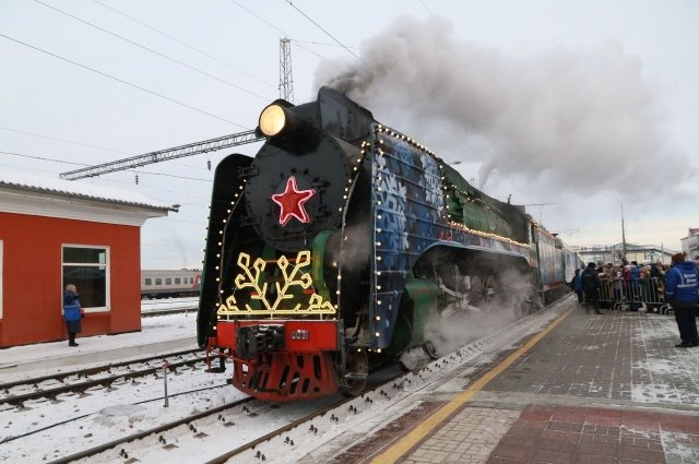 Поезда Деда Мороза прибыл в Барнаул