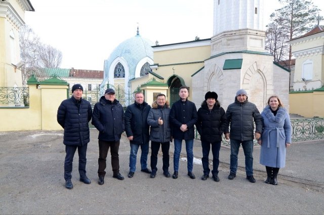 Для делегации из Казахстана провели экскурсию по городу