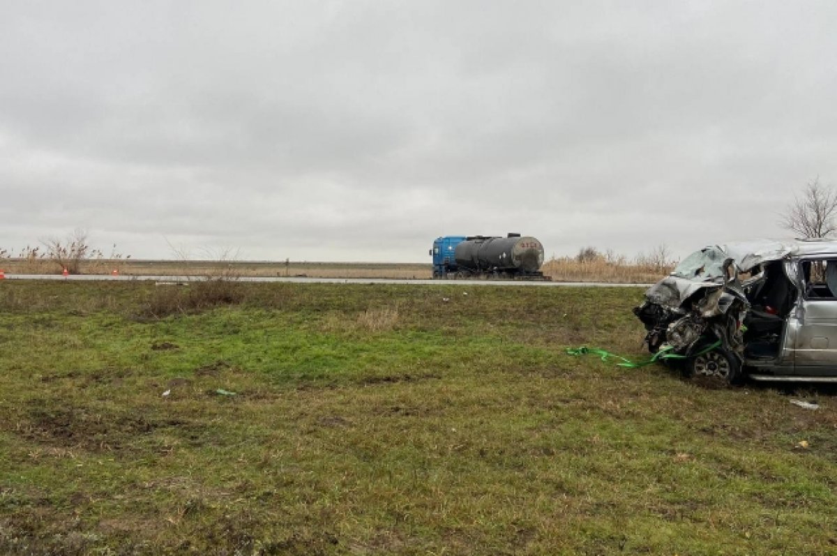 Водитель грузовика недооценил погоду и допустил ДТП в Ростовской области