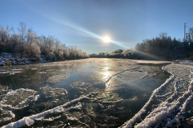 На реках Оренбуржья появилось «ледяное сало».