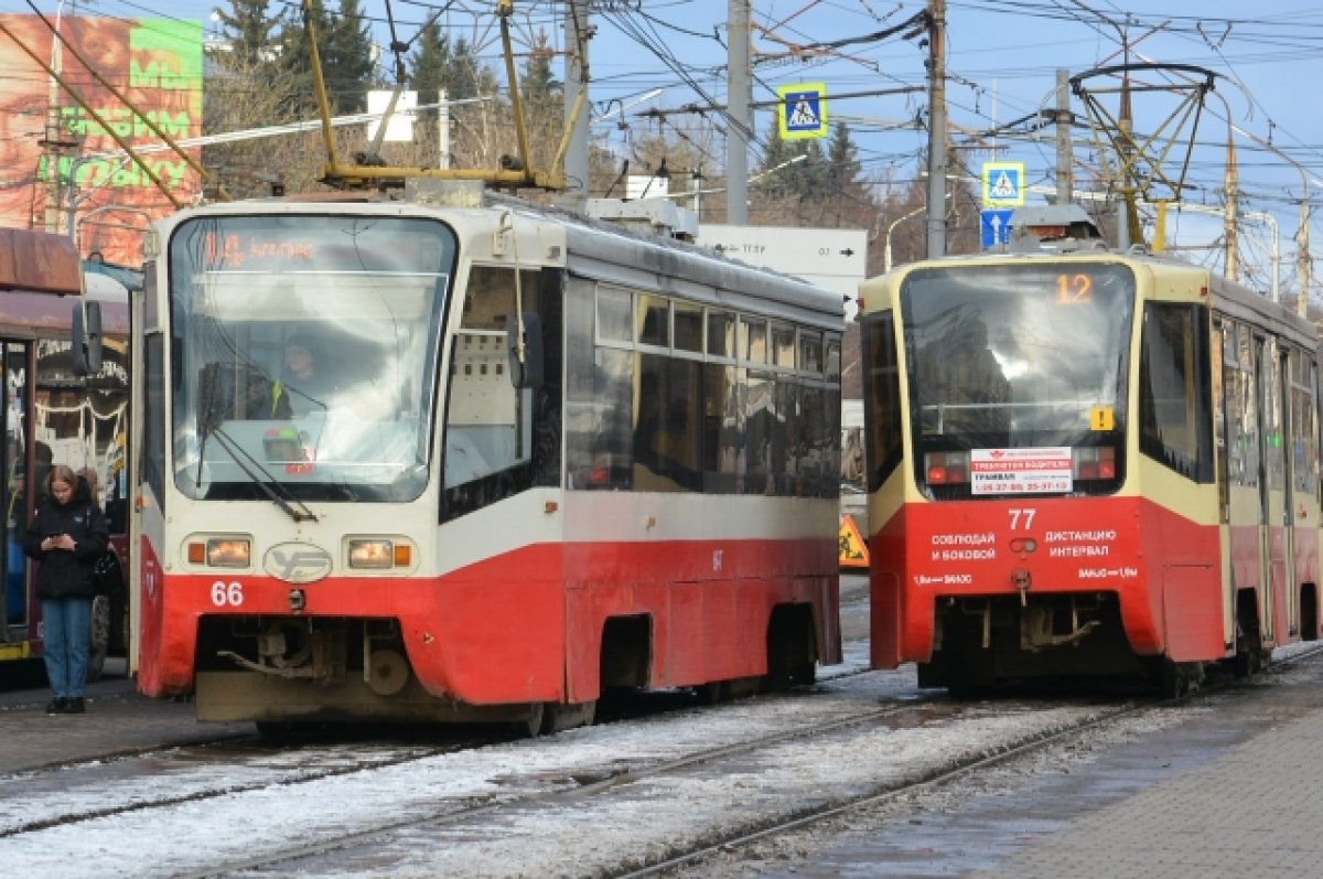 В Новосибирске при столкновении двух трамваев пострадали 12 человек
