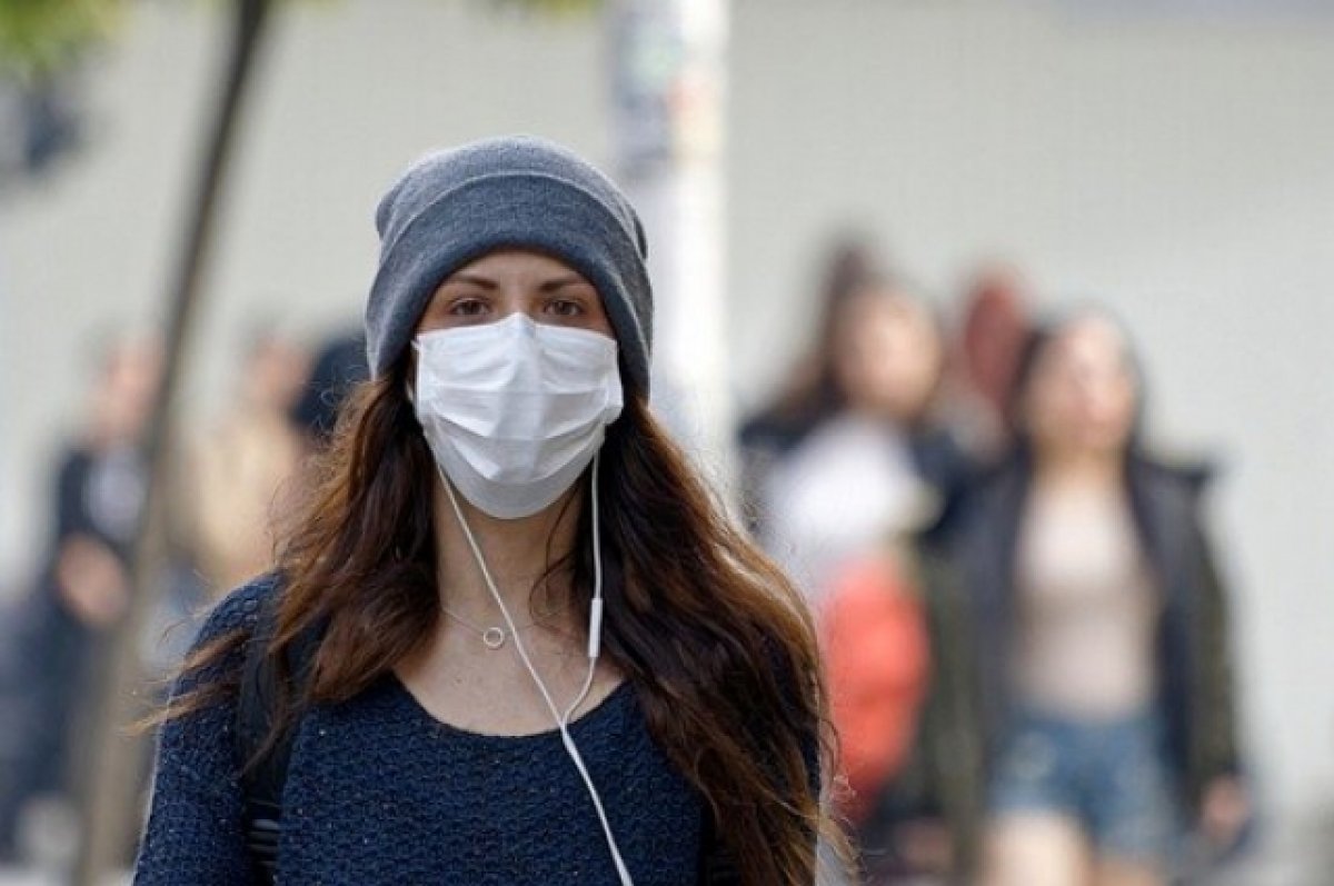 Калининградские власти рекомендуют снова носить маски в общественных местах
