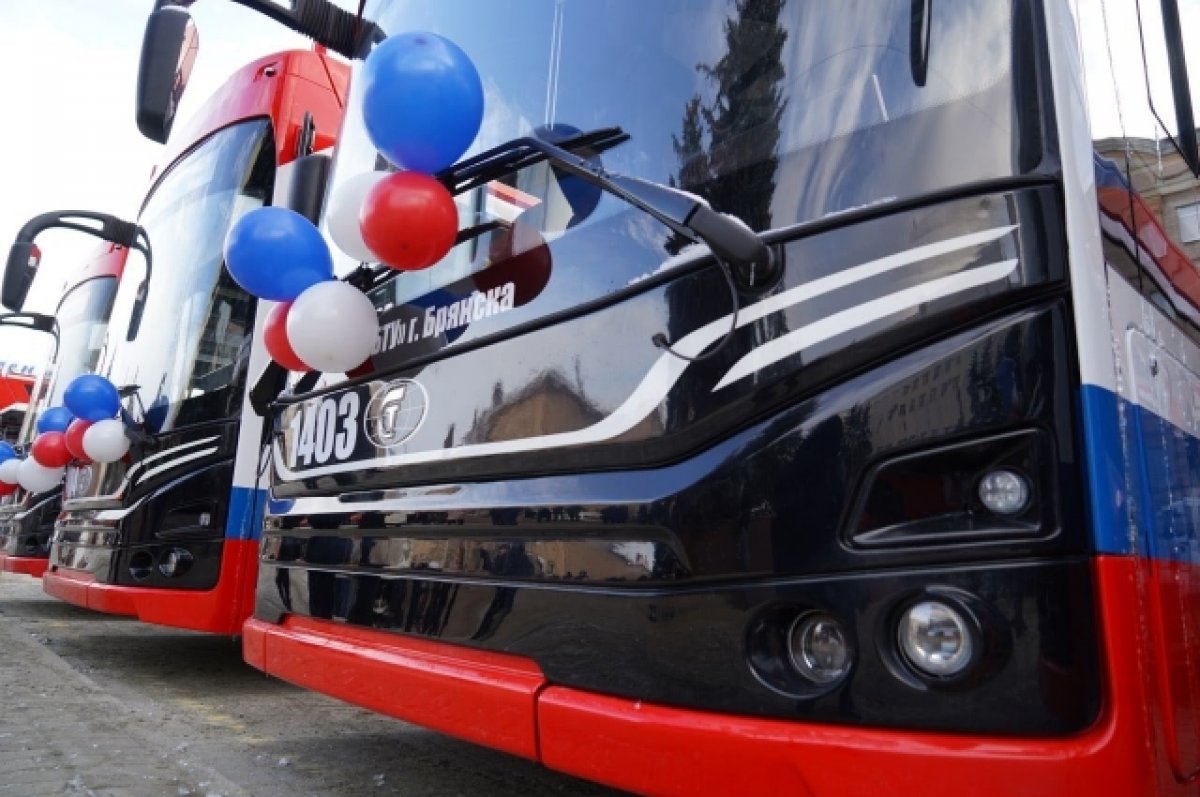16 троллейбусов и 5 спецмашин получили транспортники Брянска