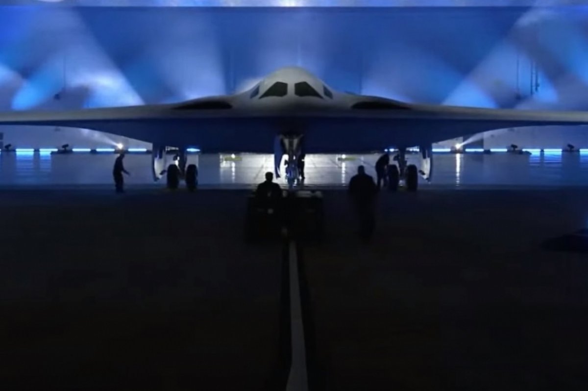 США представили стратегический бомбардировщик нового поколения