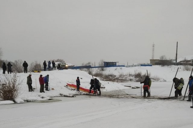 Люди в медицинской помощи не нуждаются.