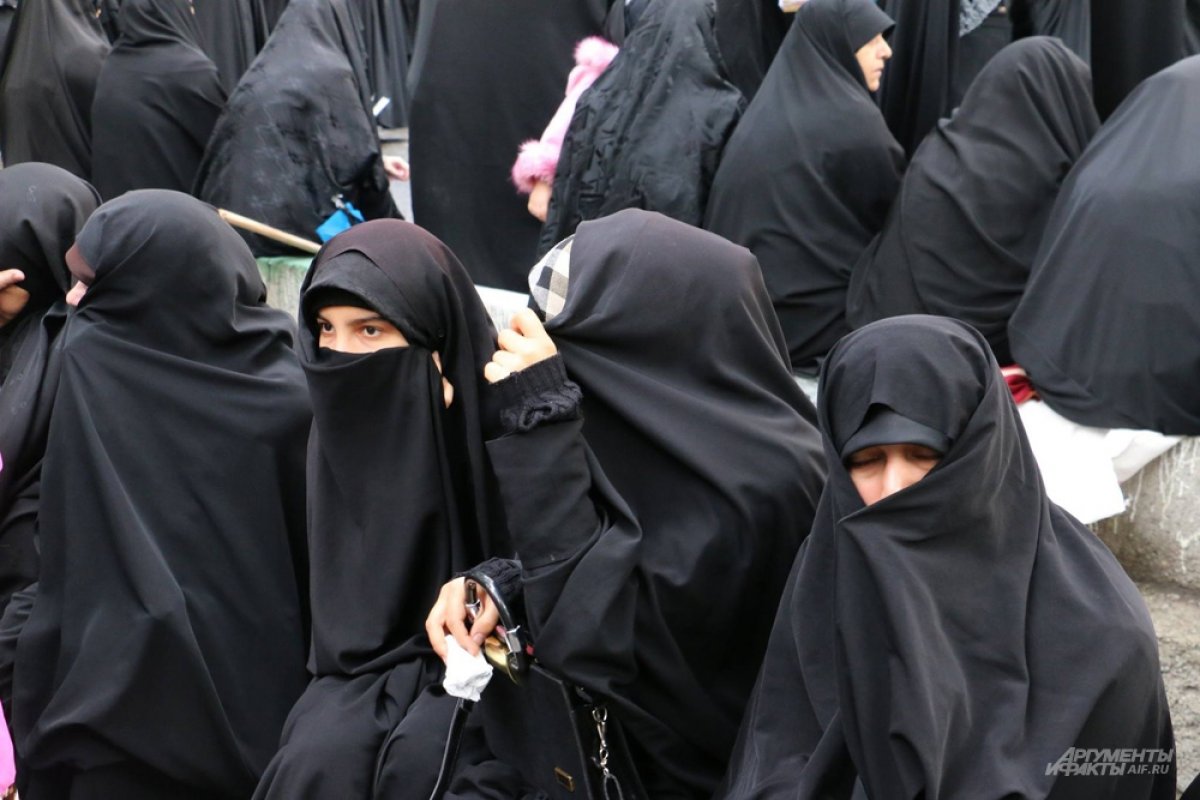 Власти Ирана пересмотрят закон об обязательном ношении хиджаба