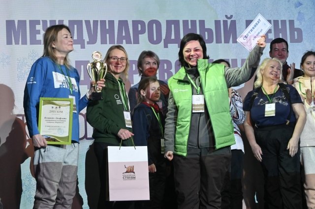 Волонтёры также получили от нацпарка 100 тысяч рублей на дальнейшие полезные проекты.