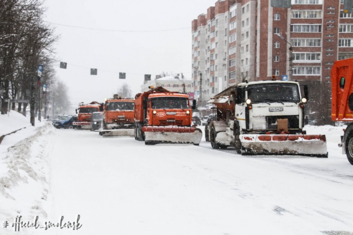 В Смоленске представили график уборки снега на неделю | АиФ Смоленск