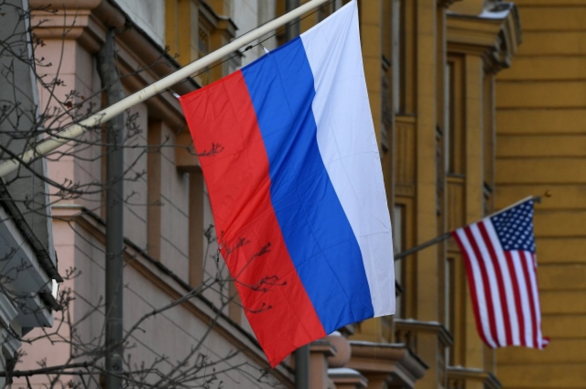 Посольство: Россия не откажется от своего курса из-за санкций США