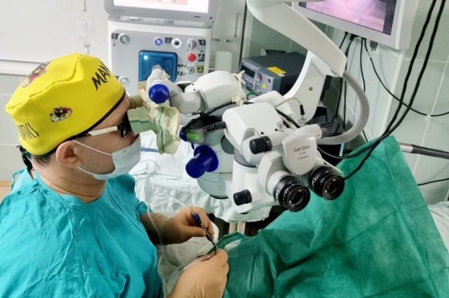 Высший пилотаж глазной хирургии: северянам возвращают зрение после серьёзных травм.